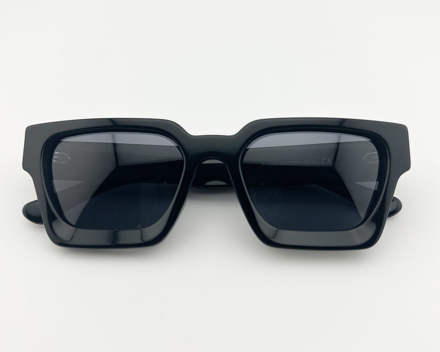 See the world through confidence.